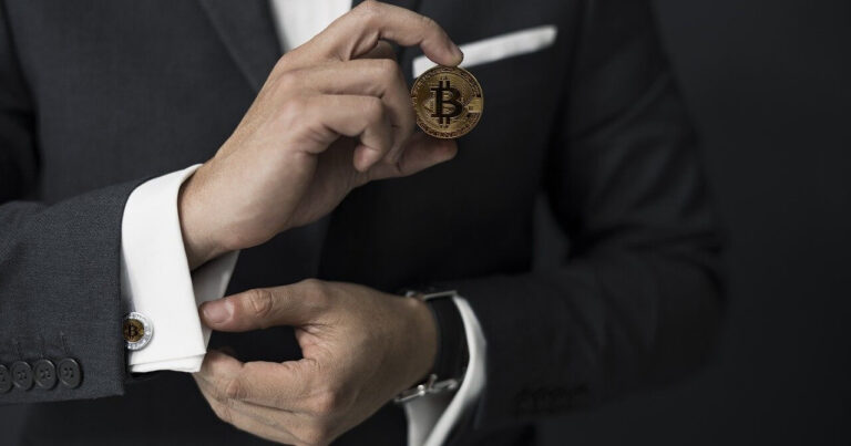 Por qué las empresas están comprando Bitcoins