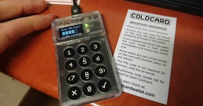 Actualización de Monedero de hardware Coolcard mejorará seguridad para uso de multifirmas en transacciones con BTC