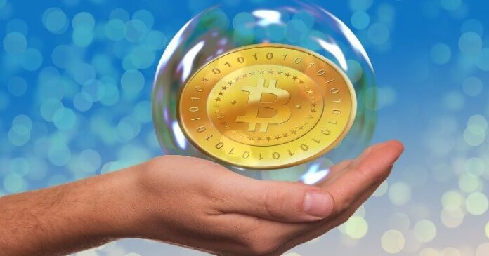 Precio de Bitcoin continúa en caída libre