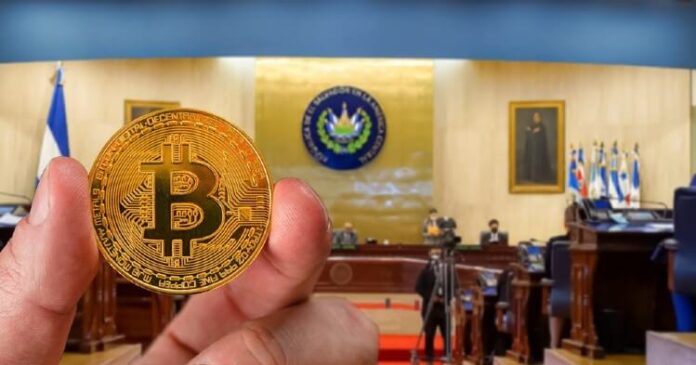 Ley Bitcoin entró en vigencia en El Salvador en medio de protestas