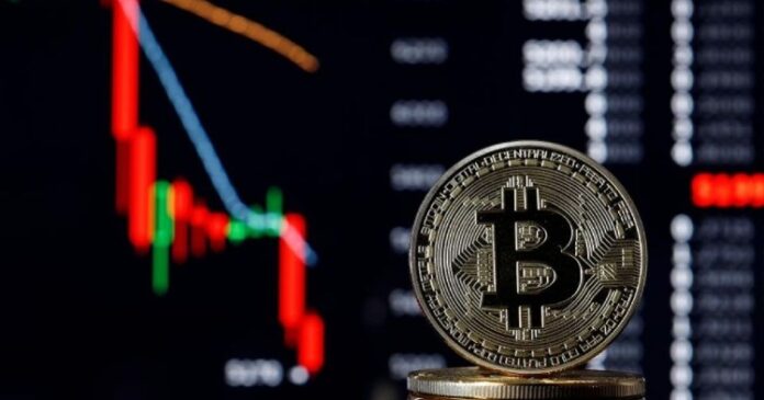 Bitcoin cayó bajo los $24 mil ubicando capitalización por debajo del billón y liquidaciones sobre los $770 millones