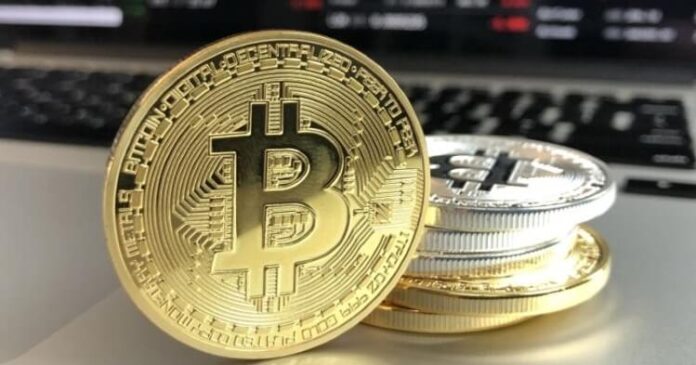 Bitcoin consigue su mejor vela semanal desde marzo pero encuentra nueva resistencia